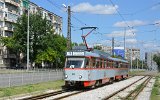 Am Nikola-Muschanow-Boulevard f�hrt Tw 1132 am 13.09.2015 am Depot Krasna Poljana vorbei.